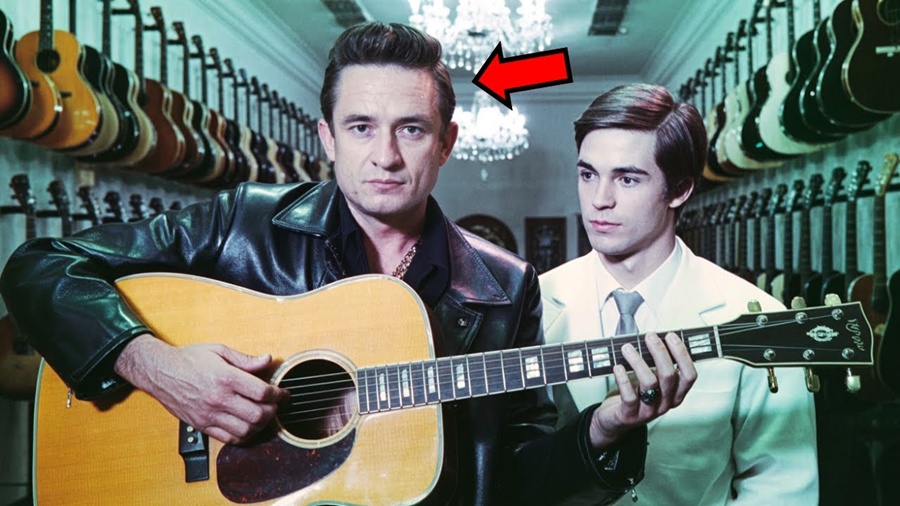 Store Clerk Told Him “You Can’t Afford This $450 Guitar,” but He Was Johnny Cash
