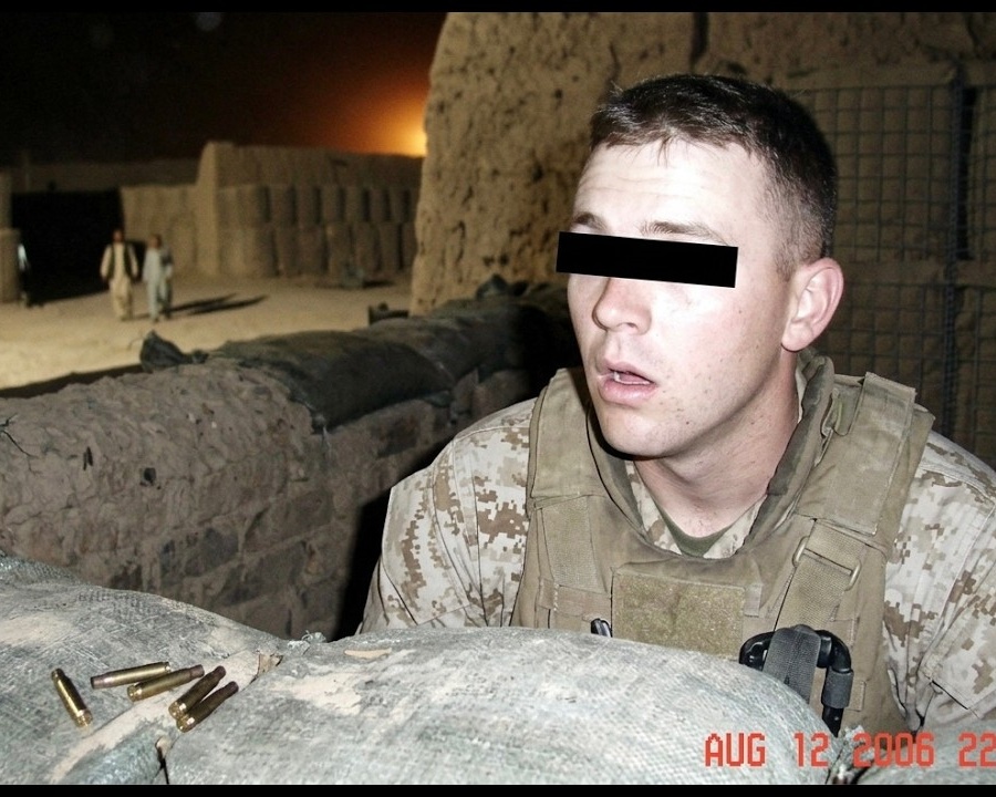 800 Marines gaben den Kampf auf – bis 2 SAS-Soldaten hereinkamen und ihn beendeten.  DD