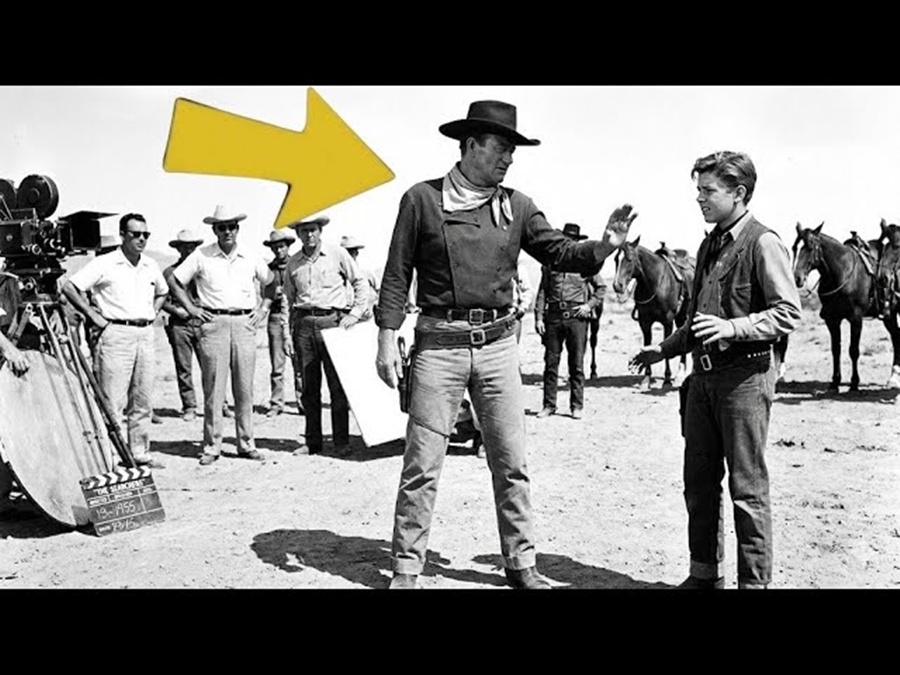 John Wayne Stopped a Young Actor Mid Scene — Twenty Years Later He Won an Oscar