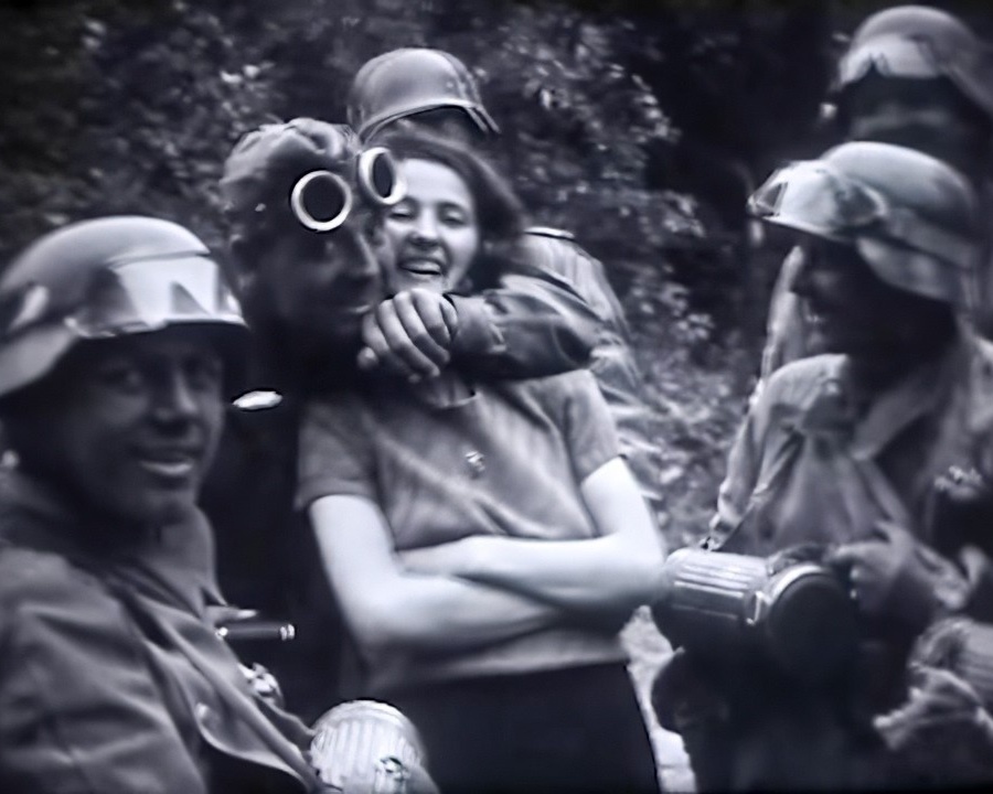 Seltene Amateurfilme, aufgenommen von Zivilisten und deutschen Soldaten während der Besatzung Frankreichs  DD